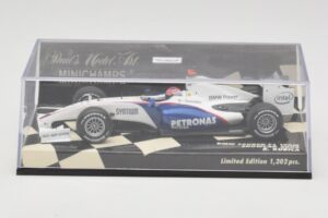 BMW Sauber F1.09 #4 R. Kubica Showcar 2009 Minichamps 1:43 400090075 Metal - imagem 5 de 5