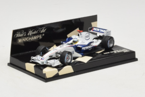 BMW Sauber F1.06 #16 N. Heidfeld BMW Sauber F1 Team 2006 Minichamps 1:43 400060016 Metal - imagem 2 de 5
