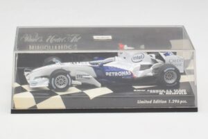 BMW Sauber F1.06 #16 N. Heidfeld F1 2006 Minichamps 1:43 400060086 Metal - imagem 4 de 5