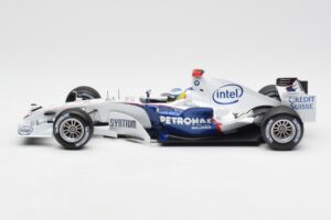 BMW Sauber F1.06 #16 N. Heidfeld F1 2006 Minichamps 1:18 100060016 Metal - imagem 3 de 6