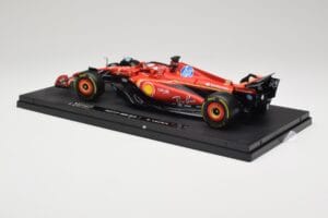 Ferrari SF-24 #16 C. Leclerc Emilia Romagna Grand Prix 2024 Bburago 1:18 18-16821-L-IMOLA-SHOWCASE Metal - imagem 5 de 7