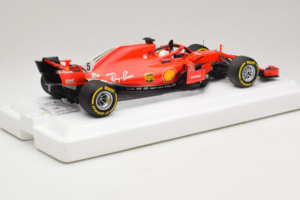 Ferrari SF71-H #5 S. Vettel Australian GP Winner 2018 BBR 1:18 BBR181805 Metal - imagem 2 de 7