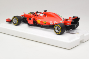 Ferrari SF71-H #5 S. Vettel Australian GP Winner 2018 BBR 1:18 BBR181805 Metal - imagem 5 de 7
