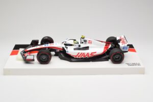 Haas VF-22 #47 M. Schumacher Bahrain GP 2022 Minichamps 1:18 147220147 Metal