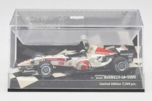 Honda RA106 #12 J. Button Hungarian GP Winner F1 2006 Minichamps 1:43 400060112 Metal - imagem 5 de 5