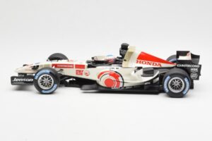 Honda Racing Team RA106 #12 J. Button F1 2006 Minichamps 1:18 100060012 Metal - imagem 3 de 6