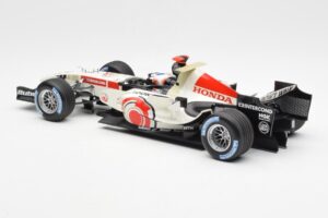 Honda Racing Team RA106 #11 R. Barrichello F1 2006 Minichamps 1:18 100060011 Metal - imagem 5 de 6