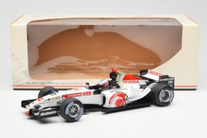 Honda RA106 Honda Racing Team R. Barrichello F1 Showcar 2006 Minichamps 1:18 08MF1-06B-CRB18 Metal - imagem 6 de 6