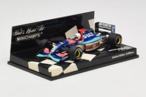 Jordan Hart 192 #32 S. Modena Race Car 1992 Minichamps 1:43 400920032 Metal - imagem 2 de 5