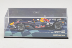 Jordan EJ12 Honda T. Sato F1 2002 Minichamps 1:43 403020110 Metal - imagem 5 de 5