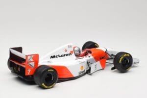 McLaren Ford MP4/8 #7 M. Andretti European GP 1993 Minichamps 1:18 530931827 Resina - imagem 2 de 7