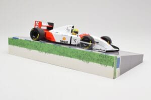 McLaren Ford MP4/8 #8 A. Senna Winner Australian GP 1993 Minichamps 1:18 543933838 Metal - imagem 4 de 7