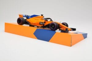 McLaren MCL33 #14 F. Alonso Canadian Grand Prix 300th Start 2018 Minichamps 1:18 533184014 Metal - imagem 4 de 6