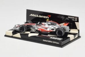 McLaren Mercedes MP4-23 #23 H. Kovalainen Showcar 2008 Minichamps 1:43 530084393 Metal - imagem 3 de 5