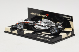 McLaren MP4-20 Mercedes A. Wurz F1 2005 Minichamps 1:43 530054355 Metal - imagem 3 de 5
