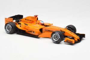 McLaren MP4-20 Mercedes G. Paffett Interim Test Car 2006 Minichamps 1:18 530061895 Metal - imagem 4 de 6
