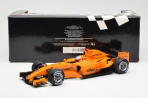 McLaren MP4-20 Mercedes G. Paffett Interim Test Car 2006 Minichamps 1:18 530061895 Metal - imagem 6 de 6
