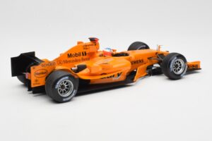 McLaren Mercedes MP4-20 G. Paffett F1 Test Car 2006 Minichamps 1:18 B66962342 Metal - imagem 2 de 6