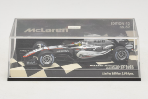 McLaren MP4-20 Mercedes P. de la Rosa F1 2005 Minichamps 1:43 530054315 Metal - imagem 4 de 5