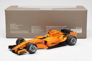 McLaren Mercedes MP4-20 P. de la Rosa F1 Test Car 2005 Minichamps 1:18 B66962343 Metal - imagem 6 de 6