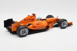 McLaren Mercedes MP4-20 P. de la Rosa F1 Test Car 2006 Minichamps 1:18 PEDRO001 Metal - imagem 2 de 6