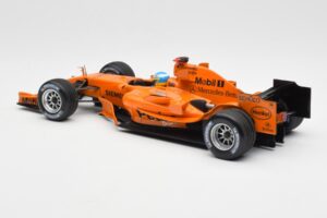 McLaren Mercedes MP4-20 P. de la Rosa F1 Test Car 2006 Minichamps 1:18 PEDRO001 Metal - imagem 5 de 6