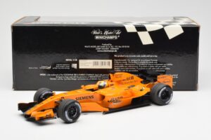 McLaren MP4-21 Mercedes #4 J.P. Montoya Interim Livery 2006 Minichamps 1:18 530061874 Metal - imagem 6 de 6