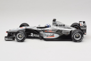 McLaren MP4-15 #2 D. Coulthard F1 2000 Minichamps 1:18 B66962118 Metal - imagem 3 de 6