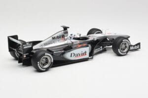 McLaren MP4-15 #2 D. Coulthard F1 2000 Hot Wheels 1:18 26740 Metal - imagem 2 de 6