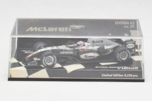 McLaren MP4-19B #6 K. Raikkonen F1 2004 Minichamps 1:43 530044316 Metal - imagem 4 de 5
