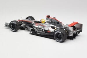 McLaren MP4-21 L. Hamilton Silverstone Test 2006 Minichamps 1:18 530061884 Metal - imagem 5 de 6