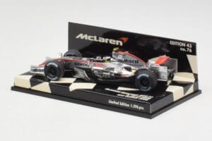 McLaren MP4-21 P. de la Rosa Test 2006 Minichamps 1:43 530064343 Metal - imagem 2 de 5