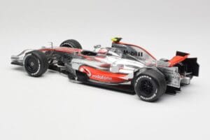 McLaren MP4-22 #2 L. Hamilton Canadian GP Winner 2007 Minichamps 1:18 530071822 Metal - imagem 5 de 6
