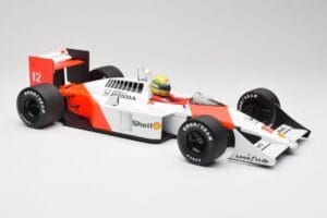 McLaren Honda MP4/4 Marlboro #12 A. Senna F1 World Champion 1988 Minichamps 1:12 540881212 Metal - imagem 4 de 6