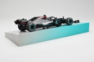 Mercedes AMG Petronas W11 #44 L. Hamilton Winner British GP 2020 Minichamps 1:18 113200444 Metal - imagem 3 de 7