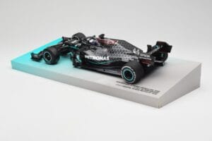 Mercedes AMG Petronas W11 #44 L. Hamilton Winner British GP 2020 Minichamps 1:18 113200444 Metal - imagem 5 de 7