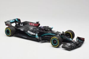 Mercedes AMG W11 Petronas #44 L. Hamilton Styrian GP Winner 2020 Minichamps 1:18 110200244 Resina - imagem 4 de 7