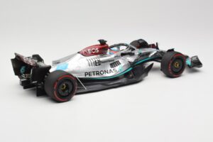 Mercedes AMG W13 E Performance Petronas #63 G. Russell Brazilian GP 1st Win 2022 Minichamps 1:18 110222163 Resina - imagem 2 de 7