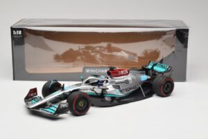 Mercedes AMG W13 E Performance Petronas #63 G. Russell Brazilian GP 1st Win 2022 Minichamps 1:18 110222163 Resina - imagem 7 de 7