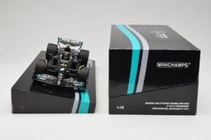 Mercedes AMG W14 E Performance Petronas #44 L. Hamilton Australian GP 2023 Minichamps 1:18 113230144 Resina - imagem 6 de 7