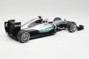 Mercedes AMG W07 #6 N. Rosberg Australia GP Winner 2016 Minichamps 1:18 110160006 Metal - imagem 2 de 7