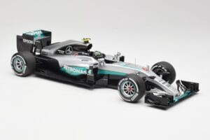 Mercedes AMG W07 #6 N. Rosberg Australia GP Winner 2016 Minichamps 1:18 110160006 Metal - imagem 4 de 7