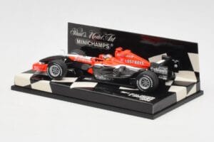 MF1 M16 Toyota #18 T. Monteiro F1 2006 Minichamps 1:43 400060018 Metal - imagem 3 de 5