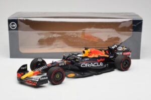 Oracle Red Bull Racing RB18 #1 M. Verstappen Winner Belgian GP 2022 Minichamps 1:18 110221401 Metal - imagem 7 de 7