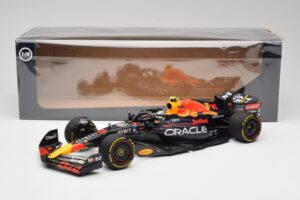 Oracle Red Bull Racing RB18 #11 S. Perez Abu Dhabi GP 2022 Minichamps 1:18 110222211 Metal - imagem 7 de 7