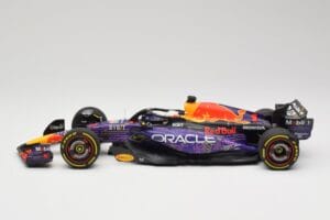 Oracle Red Bull Racing RB19 #33 M. Verstappen Las Vegas GP Winner 2023 Minichamps 1:18 110232201 Resina - imagem 3 de 7