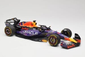 Oracle Red Bull Racing RB19 #33 M. Verstappen Las Vegas GP Winner 2023 Minichamps 1:18 110232201 Resina - imagem 4 de 7