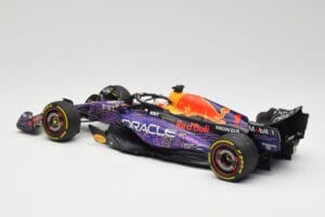 Oracle Red Bull Racing RB19 #33 M. Verstappen Las Vegas GP Winner 2023 Minichamps 1:18 110232201 Resina - imagem 5 de 7