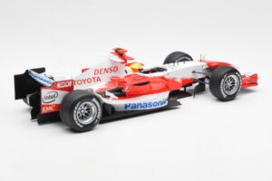 Panasonic Toyota Racing TF106 #8 R. Schumacher F1 2006 Minichamps 1:18 100060007 Metal - imagem 2 de 6