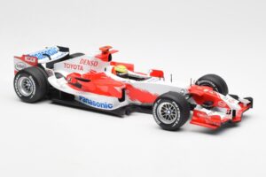 Panasonic Toyota Racing TF106 #8 R. Schumacher F1 2006 Minichamps 1:18 100060007 Metal - imagem 4 de 6
